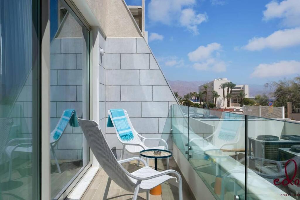 דירה יפהפייה עם מרפסת 100 מטר מהים - By Edom Apartamento *
